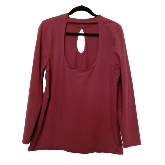 Torrid Burgundy Mock Neck Keyhole Long Sleeve Top Open Back Size 2 (2X) - Picture 5 of 8